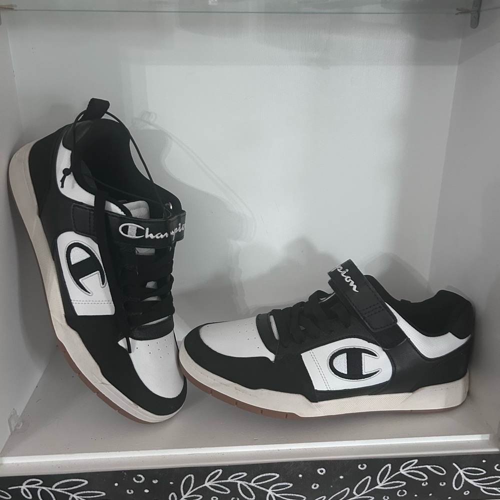 Champion Mens Black and White Sneakers